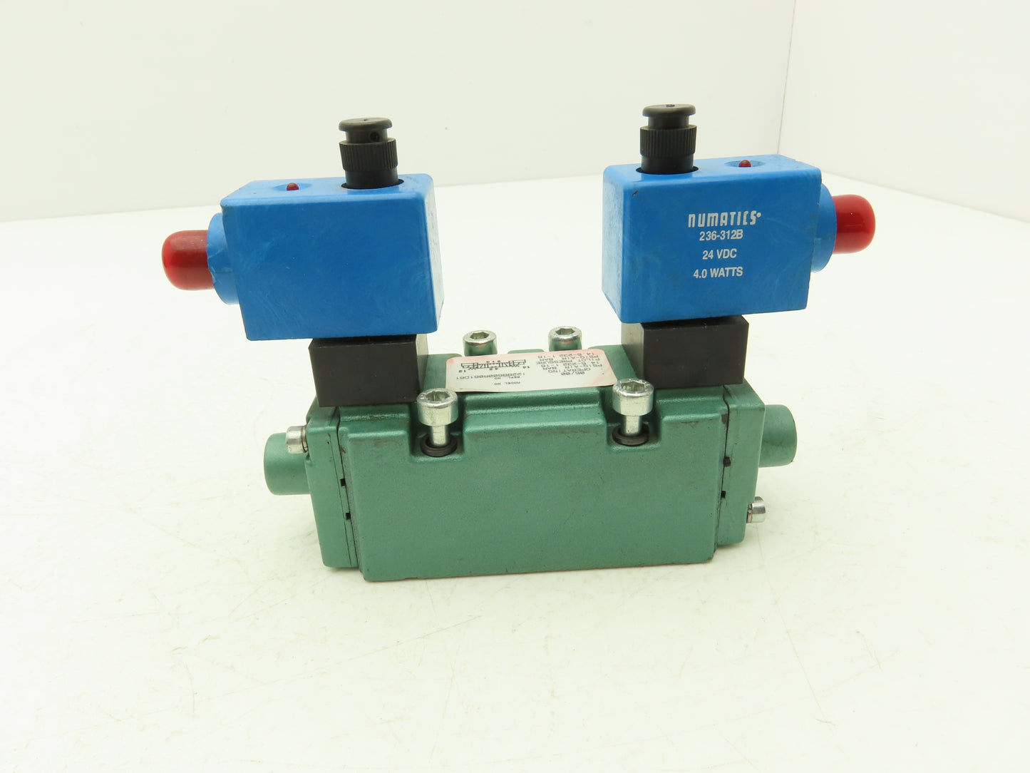 Numatics 122BB600R061D61 Pneumatic Directional Valve 5/2 Position 24VDC Coil