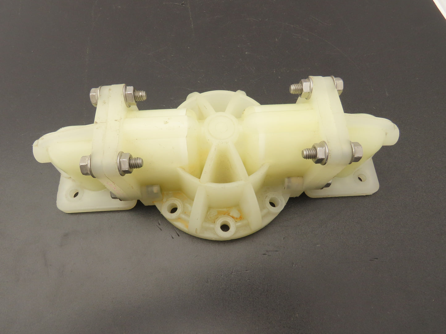 Sandpiper 196-162-552 Outer Chamber Diaphragm Pump 5-5/8" OD 8 Hole 5-7/8" O/C