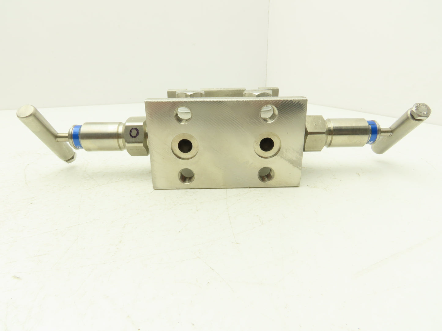 PGI M3-685SDT-W9 2 Valve Block Manifold Assy Straight Style 6000PSI Max 316SS