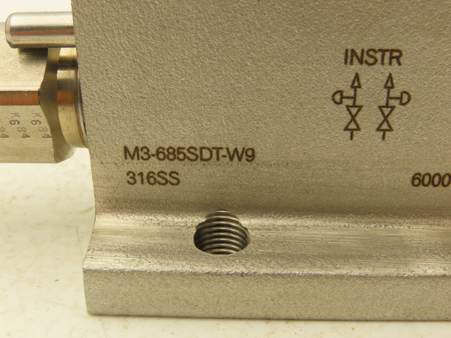 PGI M3-685SDT-W9 2 Valve Block Manifold Assy Straight Style 6000PSI Max 316SS