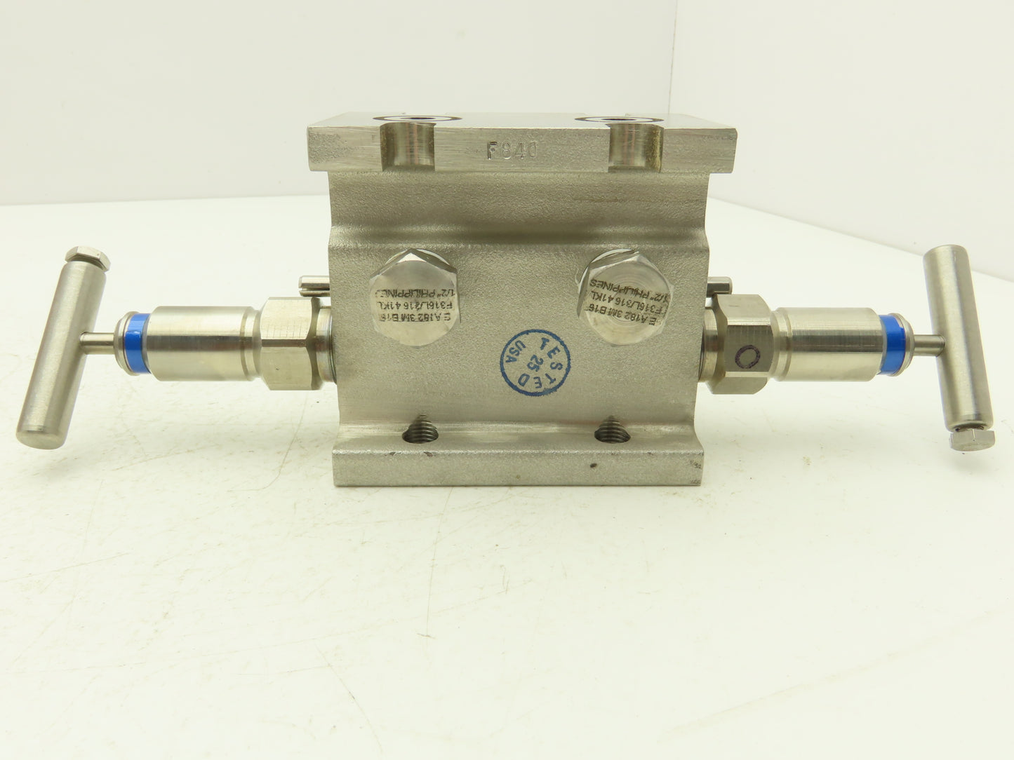 PGI M3-685SDT-W9 2 Valve Block Manifold Assy Straight Style 6000PSI Max 316SS