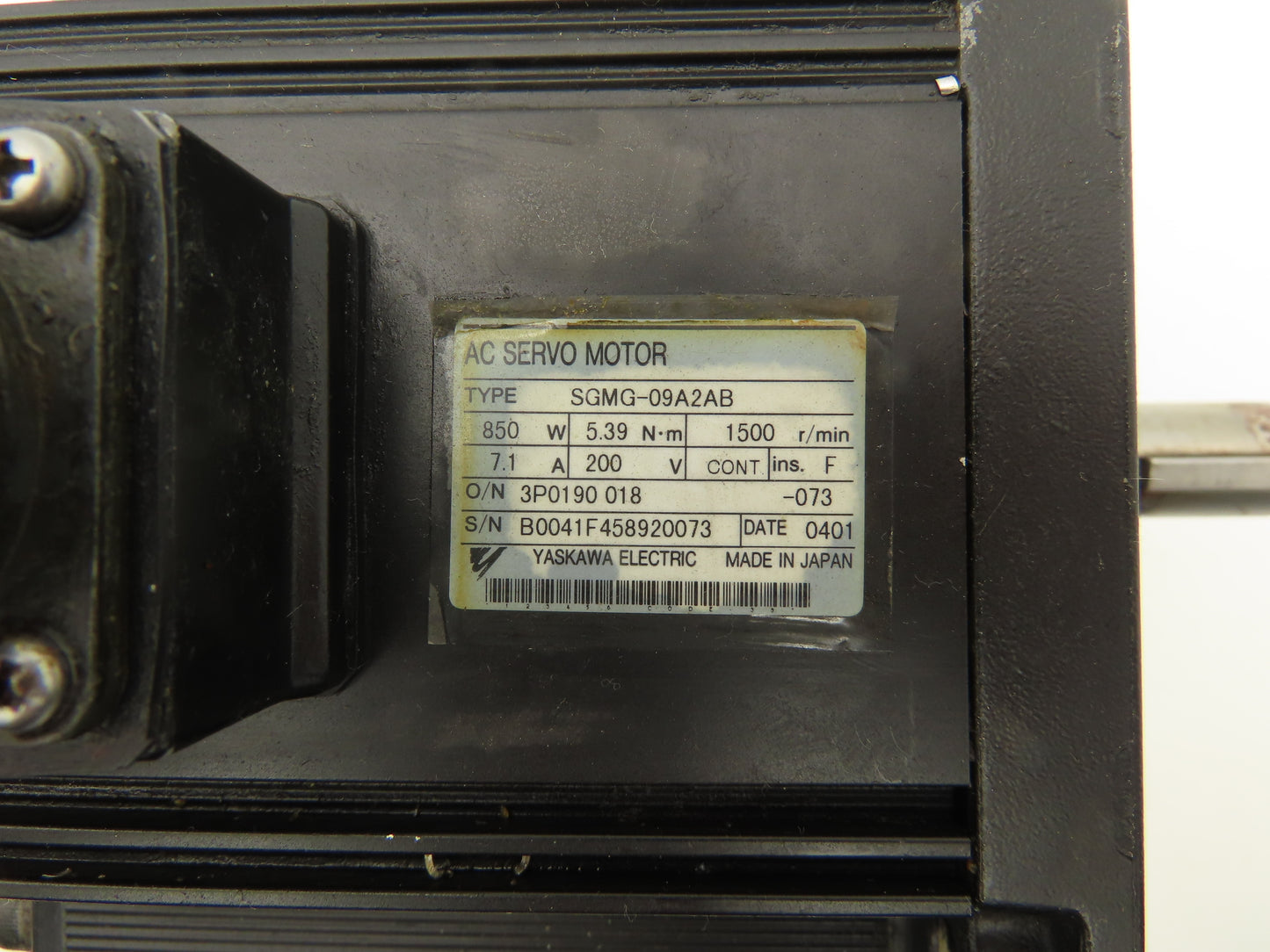 Yaskawa SGMG-09A2AB AC Servo Motor 850W 1500 RPM 200V UTOPH-81AWF