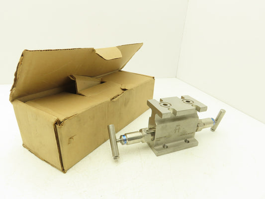PGI M3-685SLT-W9 2 Valve Block Manifold Straight Style 1500PSI Max @200° 316SS