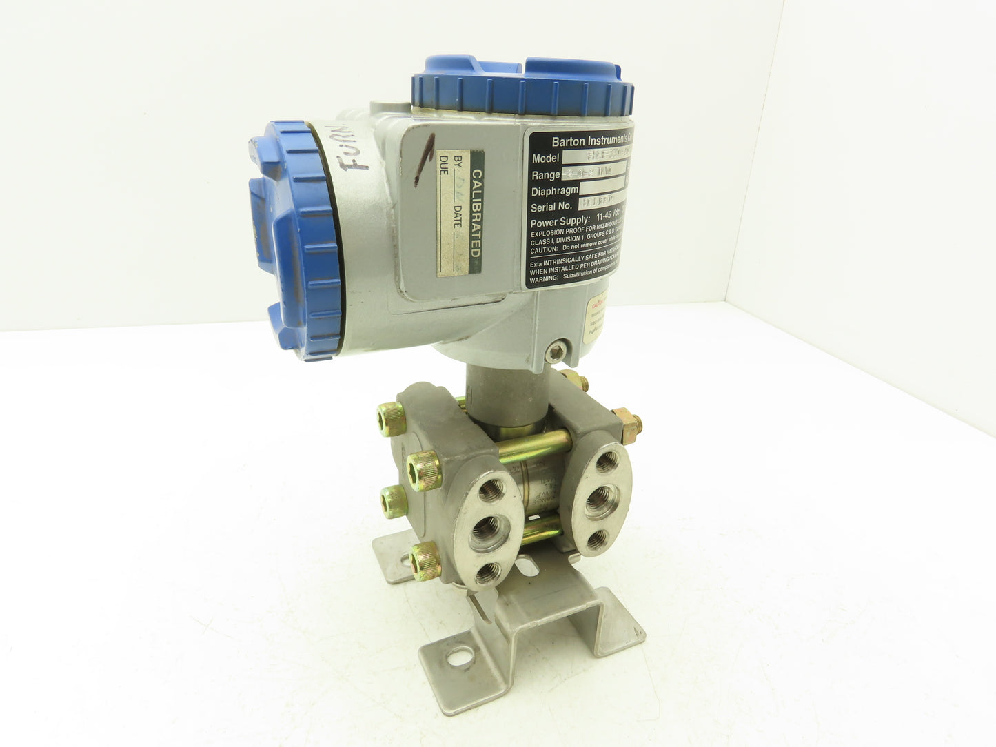 Barton Instruments FHCF-33V4-ADCYY-AA Pressure Transmitter -2-0-2 IN WC 11-45VDC