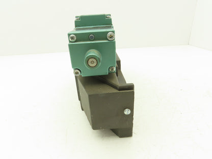 Numatics 135SS63BK Solenoid Pilot Valve W/Manifold 150PSIG 120VAC 50/60Hz