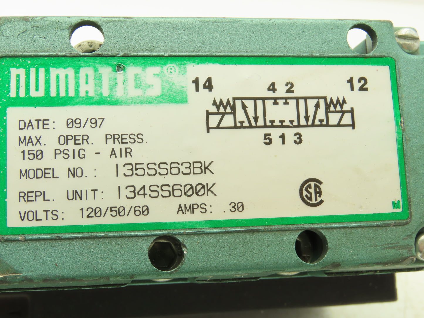 Numatics 135SS63BK Solenoid Pilot Valve W/Manifold 150PSIG 120VAC 50/60Hz