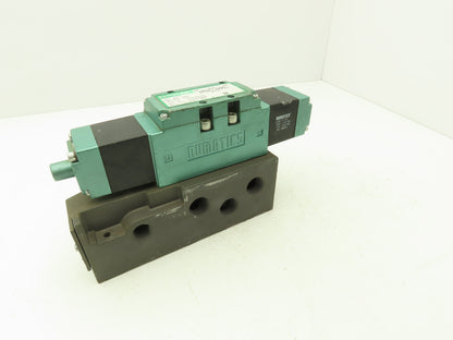 Numatics 135SS63BK Solenoid Pilot Valve W/Manifold 150PSIG 120VAC 50/60Hz