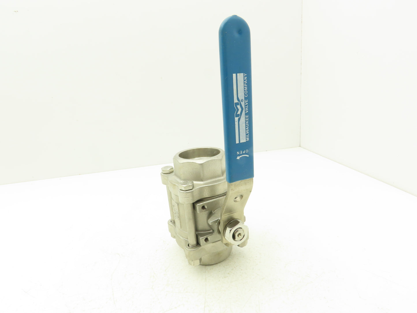 Milwaukee Valve Ball Valve 1-1/2" Socket Weld Stainless Steel CF8M 1000WOG 3-PC