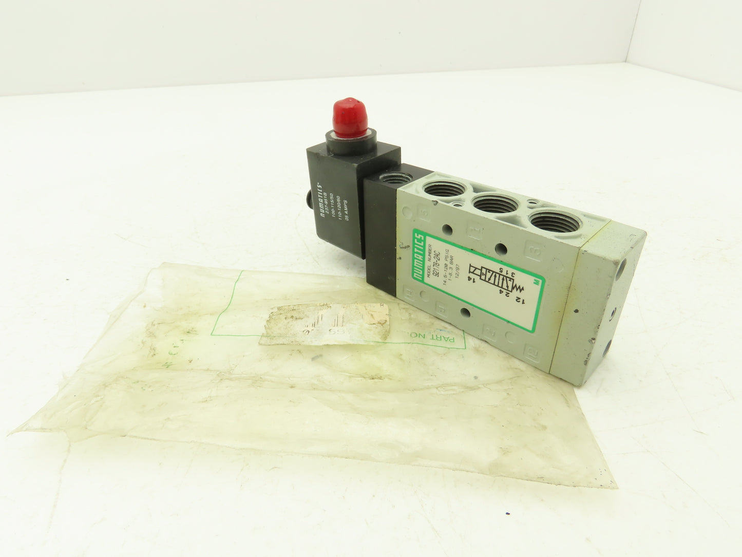 Numatics 92178-2AC Solenoid Valve 120VAC .05A 14.5-120PSIG 5-3/8"NPT 1-1/4"NPT