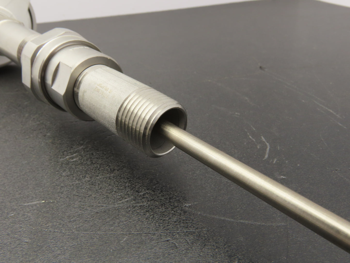 Rosemount 0068C21C30N095 0068C21C30N095 Temperature Sensor 68 Series 9" Probe