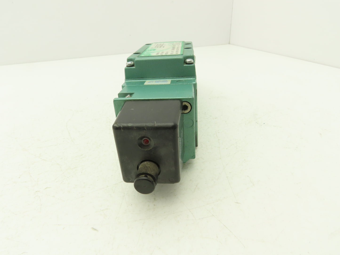 Numatics 134BB400KP14D30 Pneumatic Air Solenoid Valve 150PSI 110-120VAC