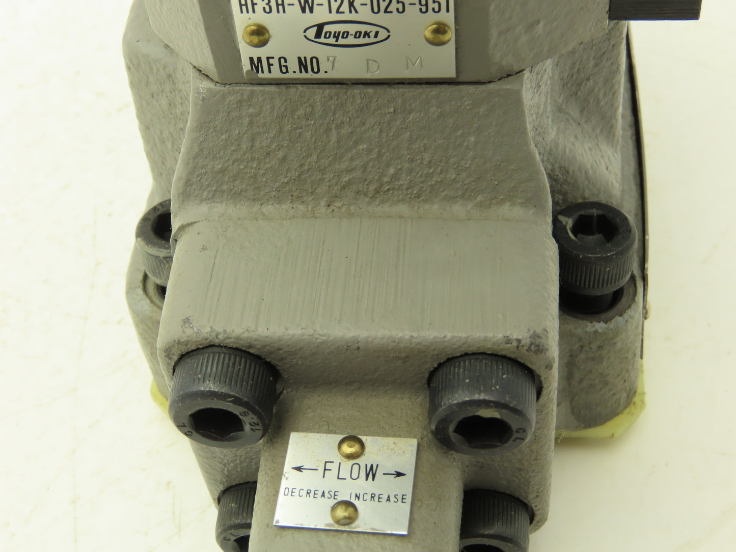 Toyooki Kogyo HLD3-CS2-G1-04A-LYD2 Hydraulic Solenoid Brake/Deceleration Valve
