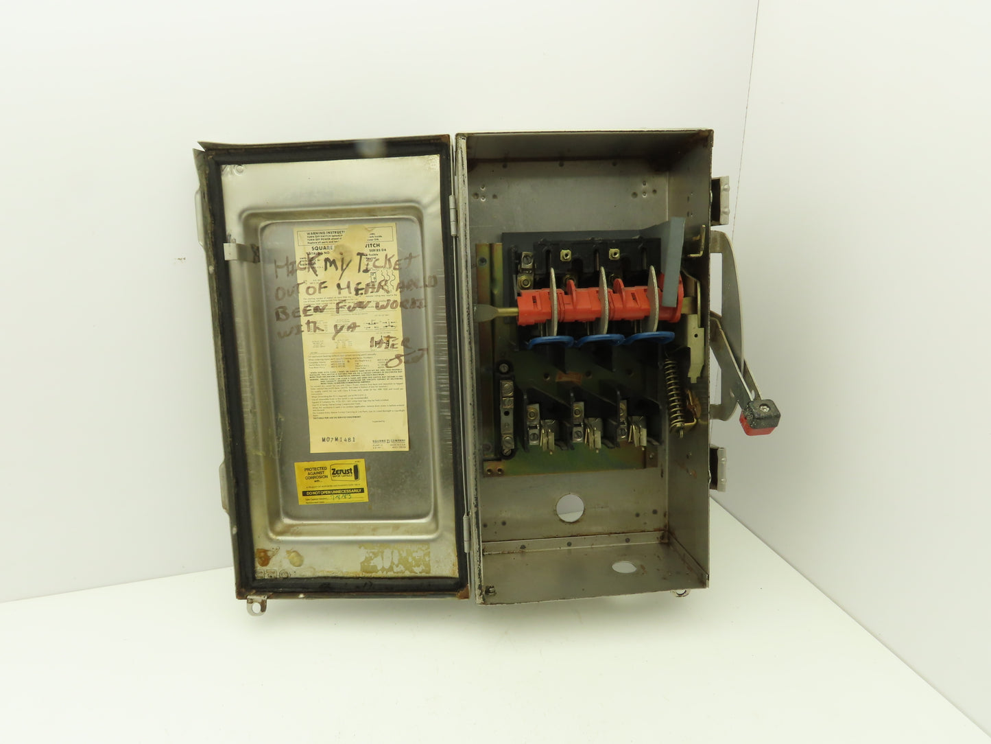 Square D H323-NDS Safety Disconnect Switch 100 Amp 240V 3Pole Stainless 3R Fused