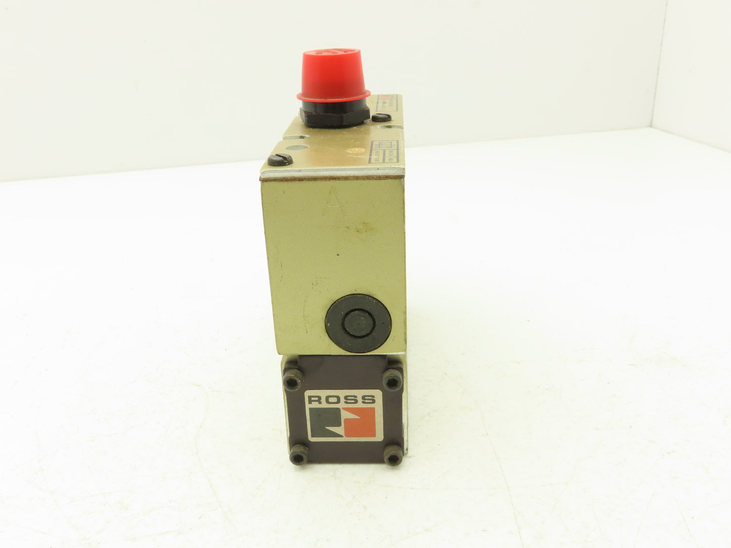 Ross Controls 8476B3332 Solenoid Valve 115VAC 60Hz 2-10 Bar