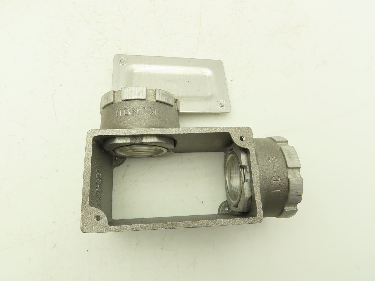 Kondu LD-6 Ridgid 1-1/2" Right Angle Conduit Outlet Box Lot of 4