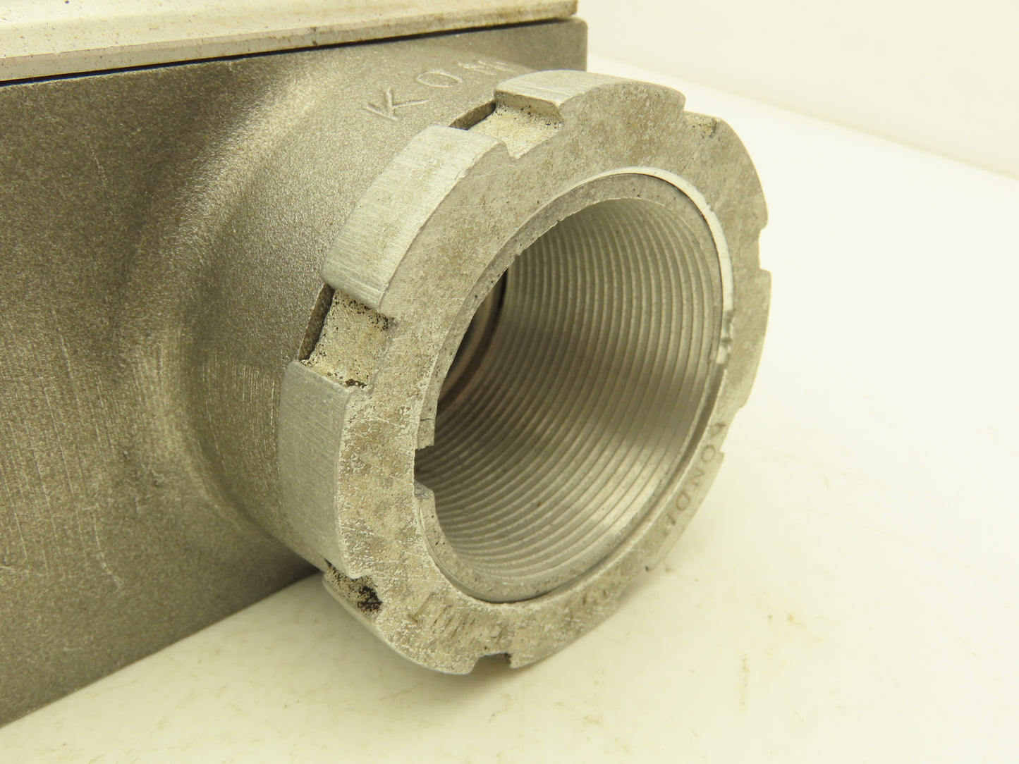 Kondu LD-6 Ridgid 1-1/2" Right Angle Conduit Outlet Box Lot of 4