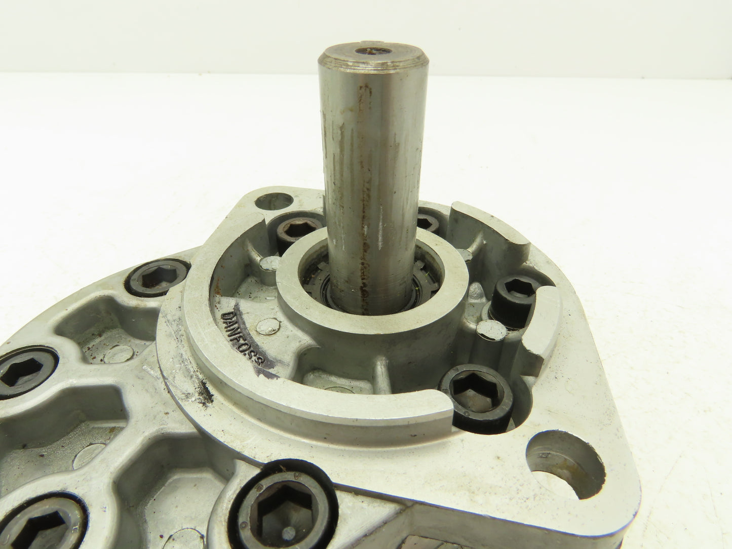 Danfoss PMP-DF 116YC 011-RF Hydraulic Gear Pump 163Y1080 6GPM@1800RPM