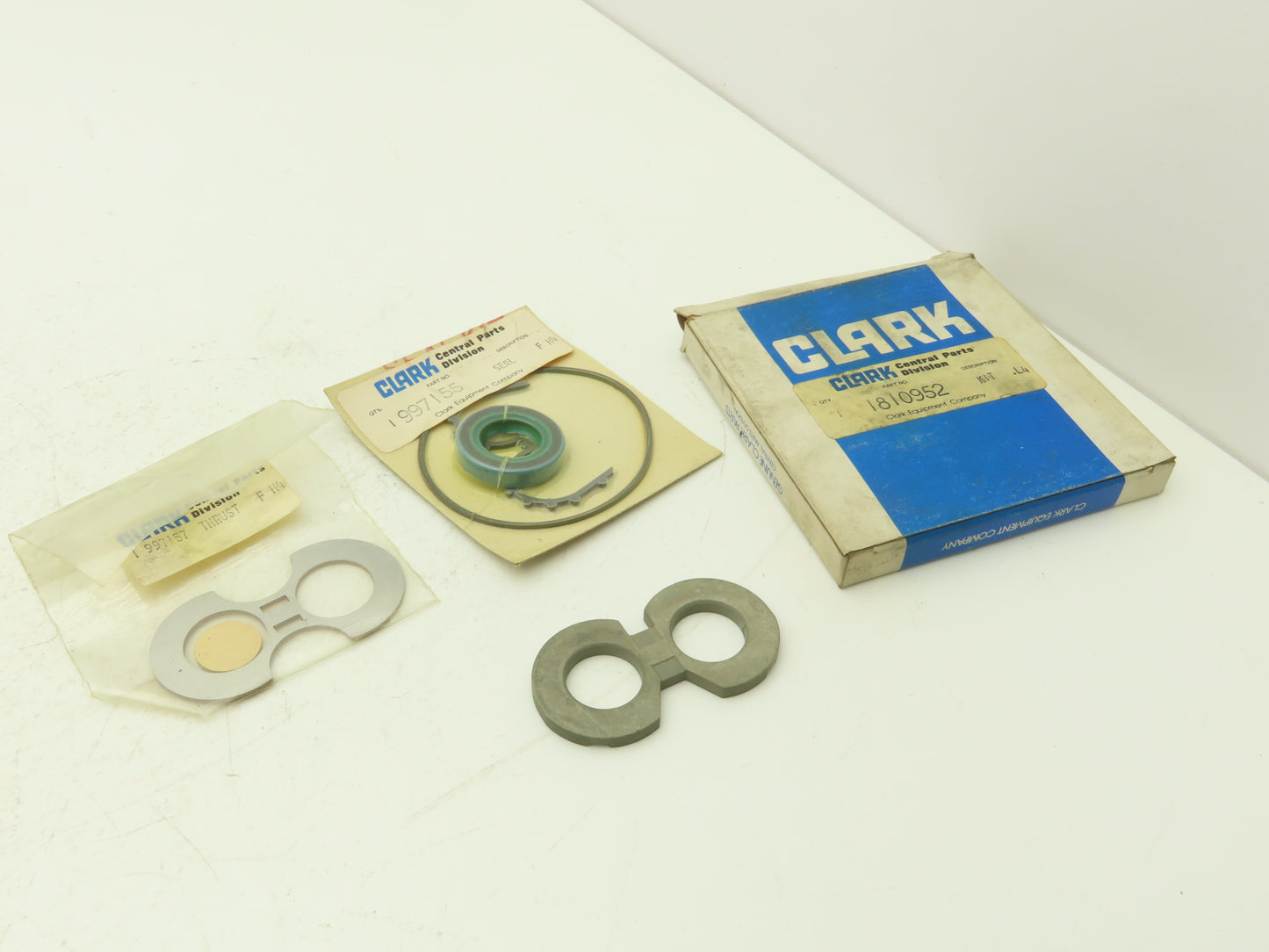 Clark 997155 1810952 Forklift Hydraulic Seal Kit Repair L4