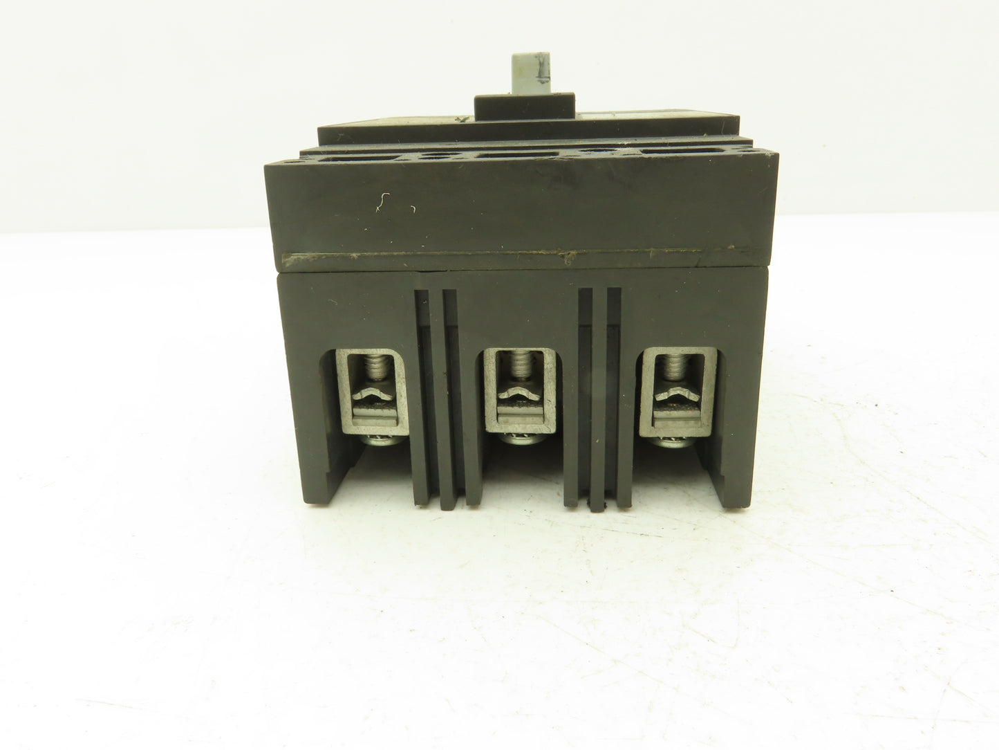 General Electric TEB132040WL Circuit Breaker With Disconnect 240VAC 40A 3 Pole