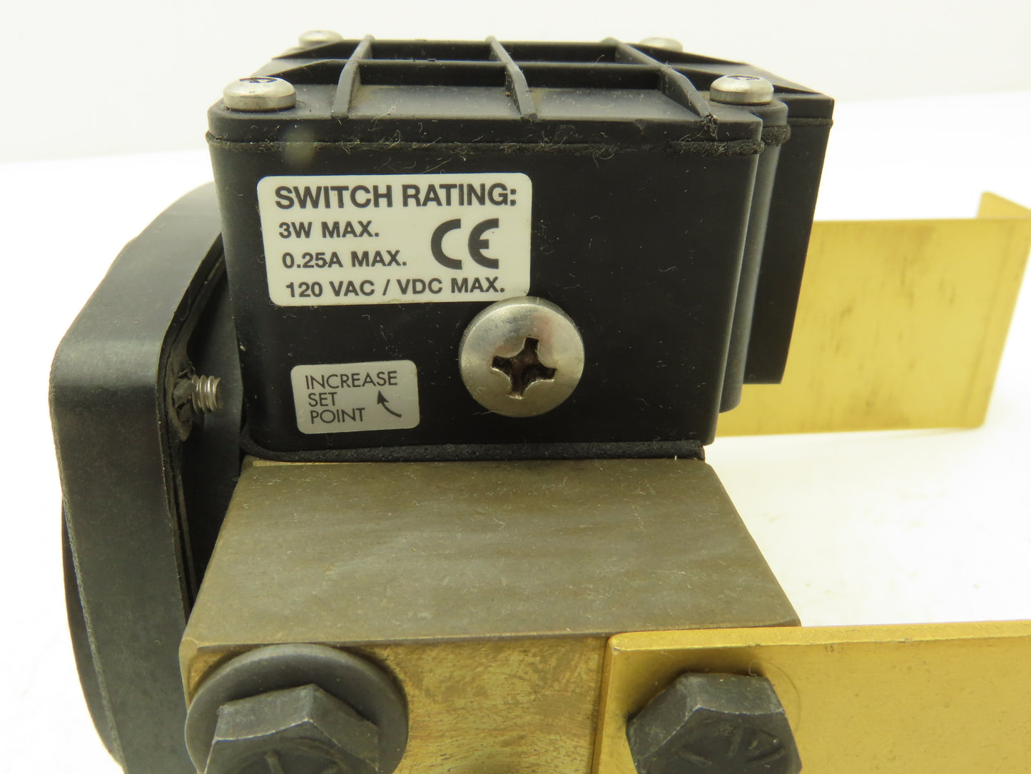 Midwest Instrument 141BA-00-W Diaphragm Type Differential Pressure Gauge Brass