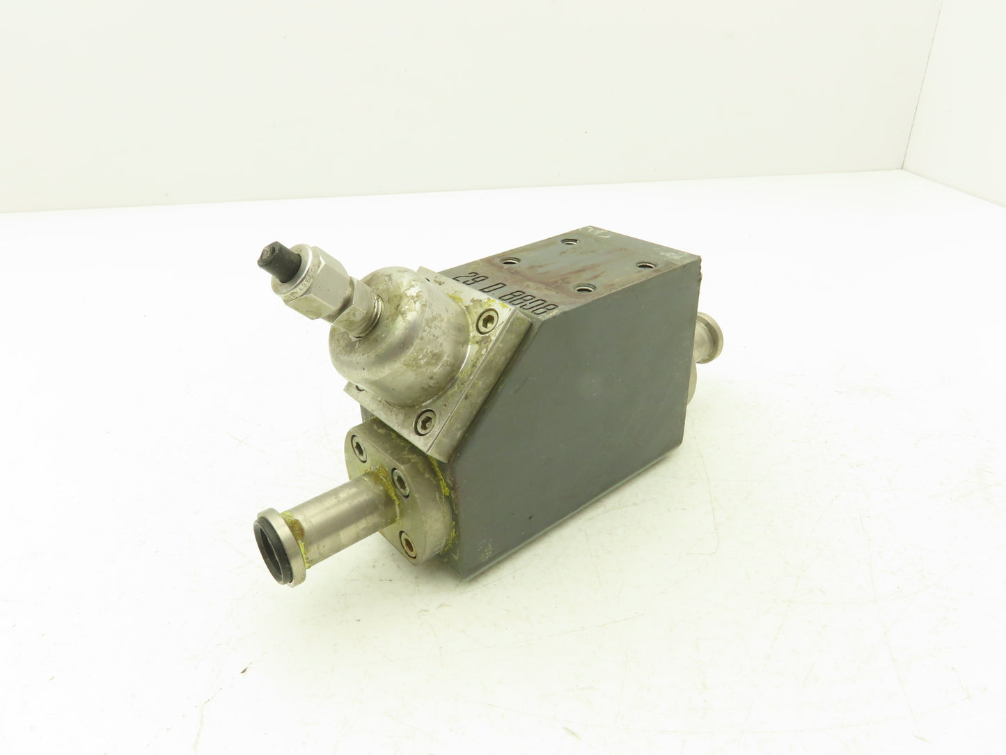 NA 29 D 8808 Laser Static Charge Block Stainless Tubes