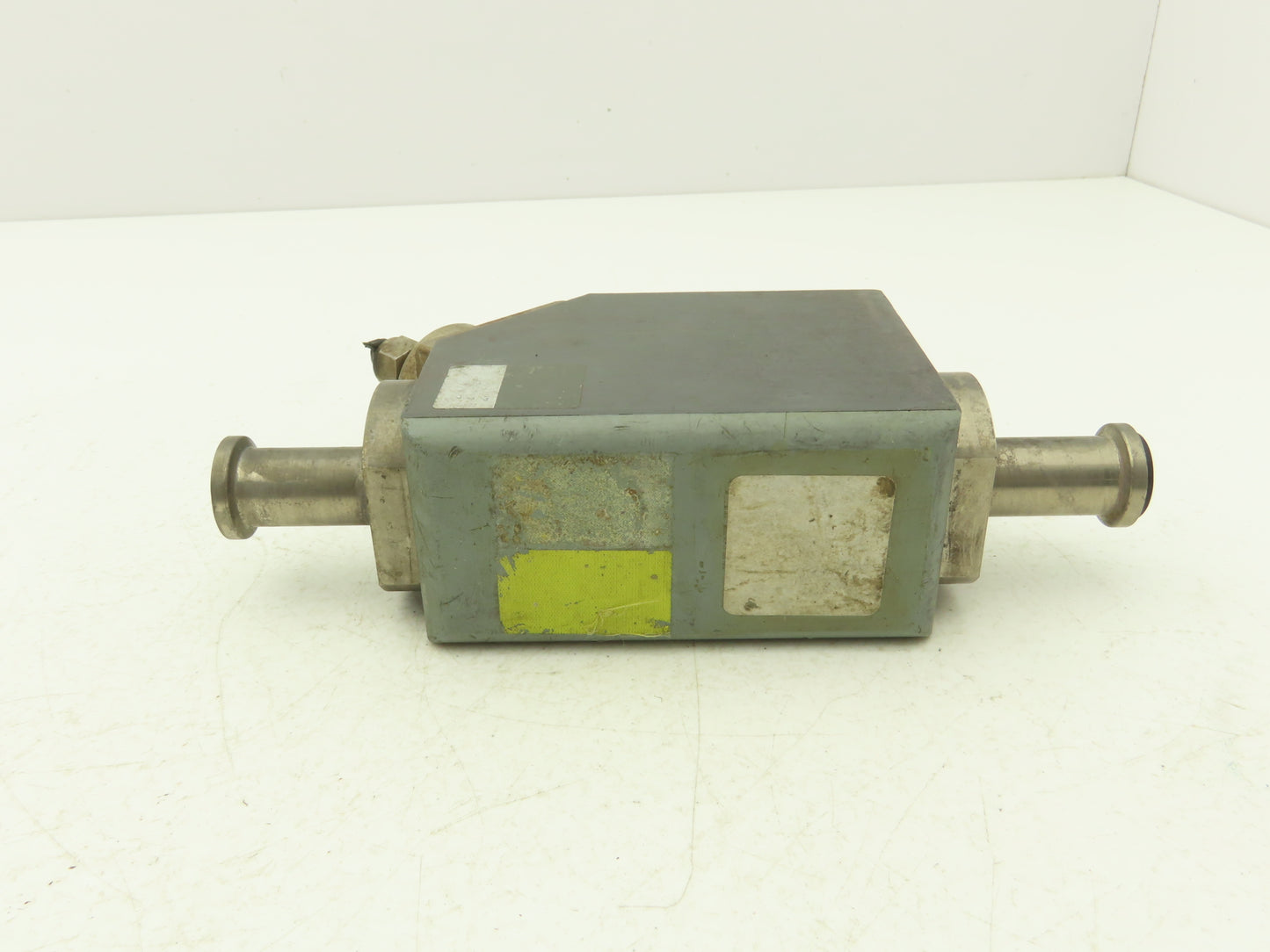 NA 29 D 8812 Laser Static Charge Block Stainless Tubes