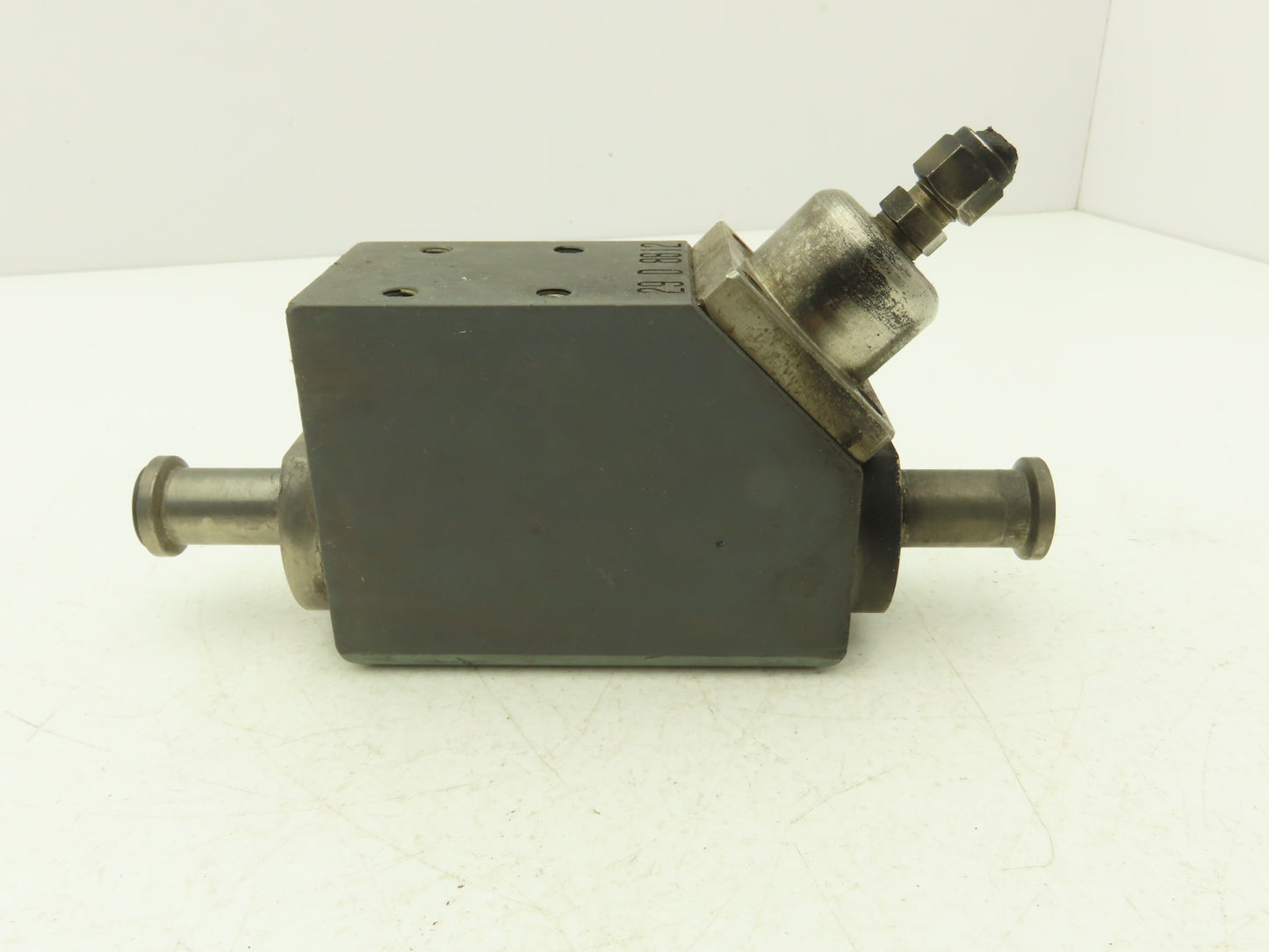 NA 29 D 8812 Laser Static Charge Block Stainless Tubes
