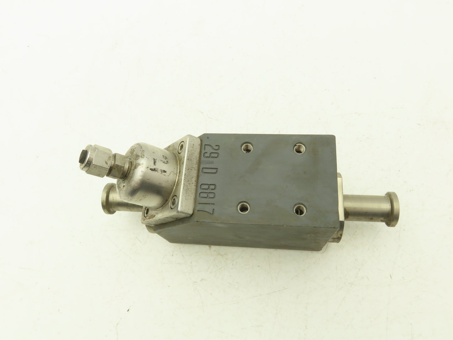 NA 29 D 8817 Laser Static Charge Block Stainless Tubes