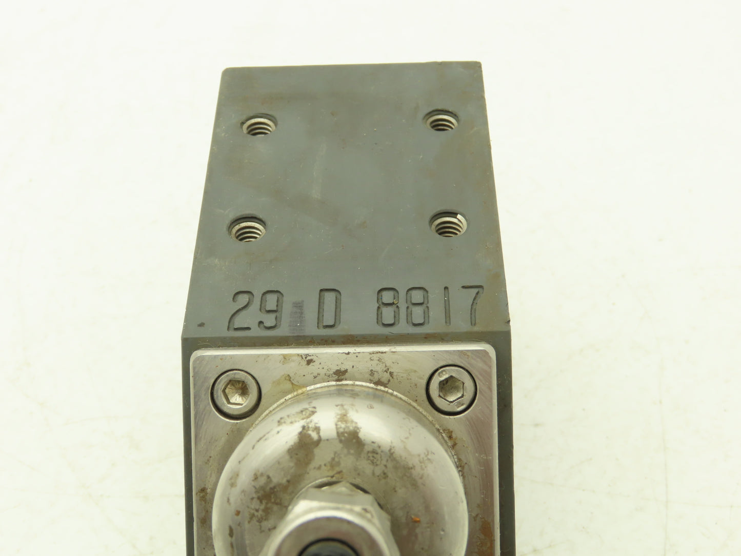 NA 29 D 8817 Laser Static Charge Block Stainless Tubes
