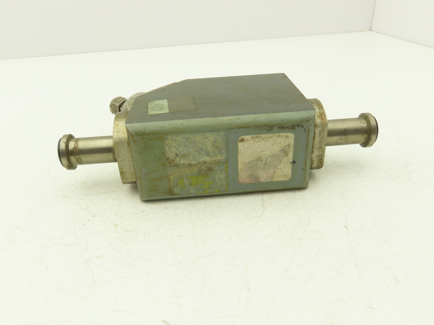 NA 29 D 8720 Laser Static Charge Block Stainless Tubes