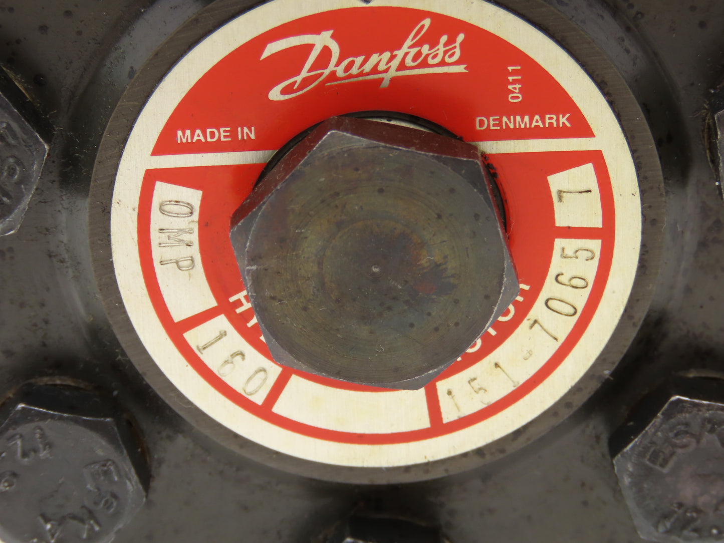 Danfoss OMP 160 151-7065 -7 Hydraulic Orbital Motor 1" Shaft 4-Bolt Flange SAE