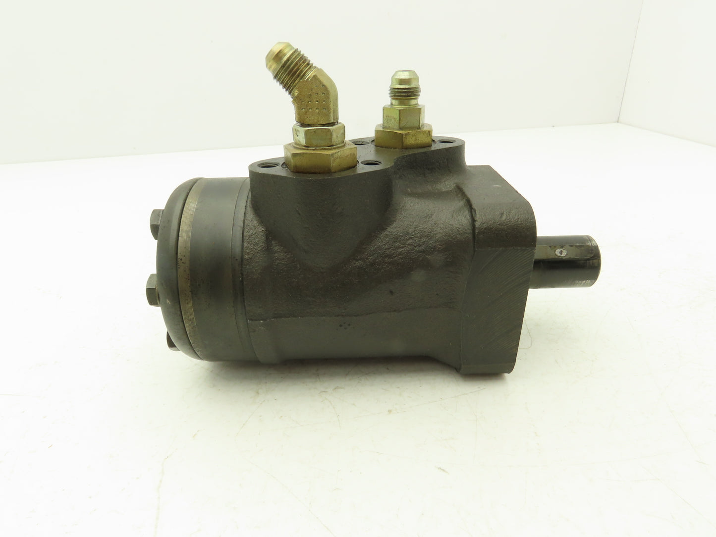 Danfoss OMP 160 151-7065 -7 Hydraulic Orbital Motor 1" Shaft 4-Bolt Flange SAE