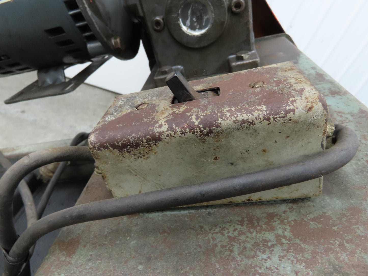 Speedways 84"L Adj Incline Portable Parts Conveyor 12" Cleated Belt 115/230V 1PH