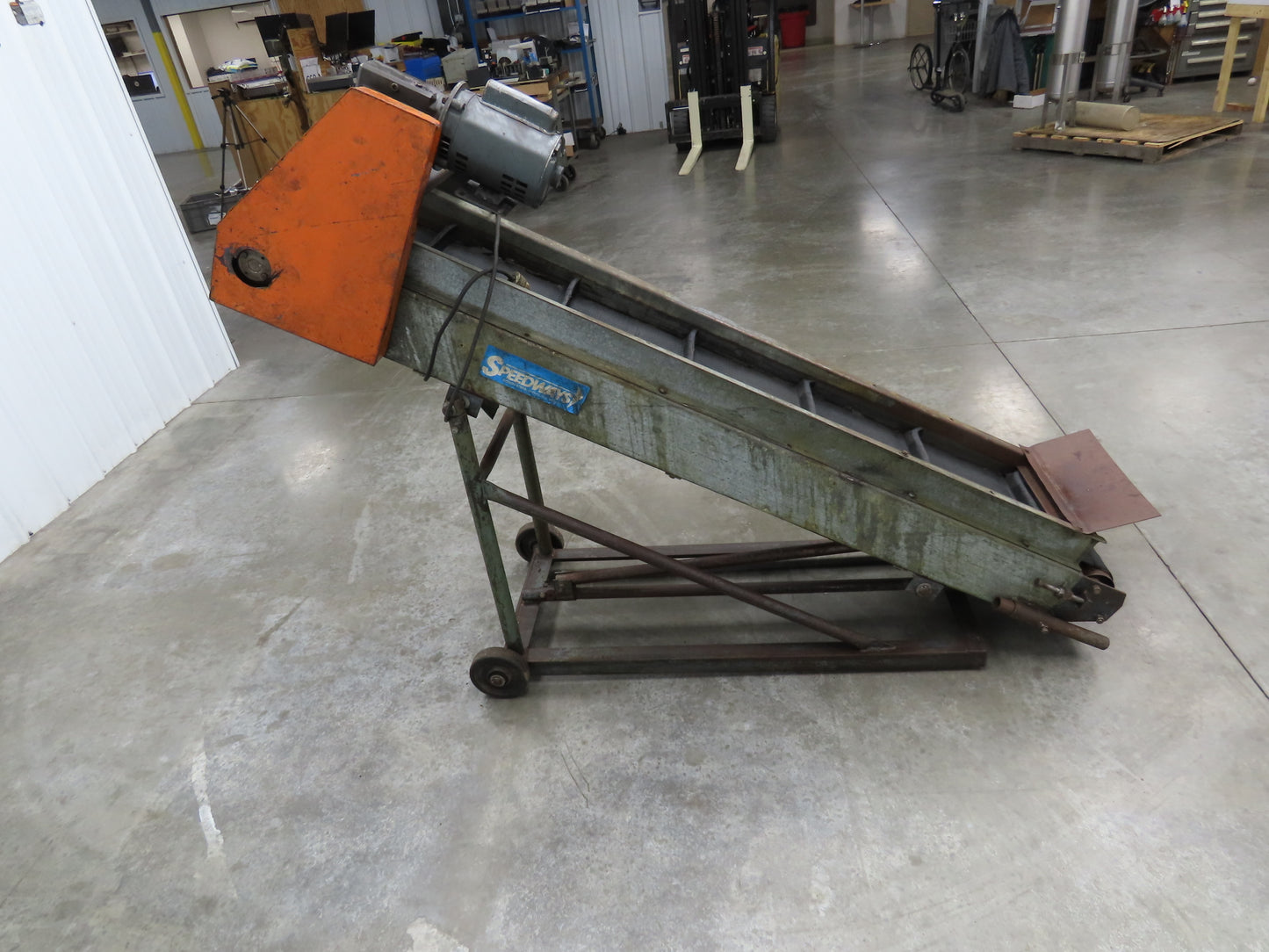 Speedways 84"L Adj Incline Portable Parts Conveyor 12" Cleated Belt 115/230V 1PH