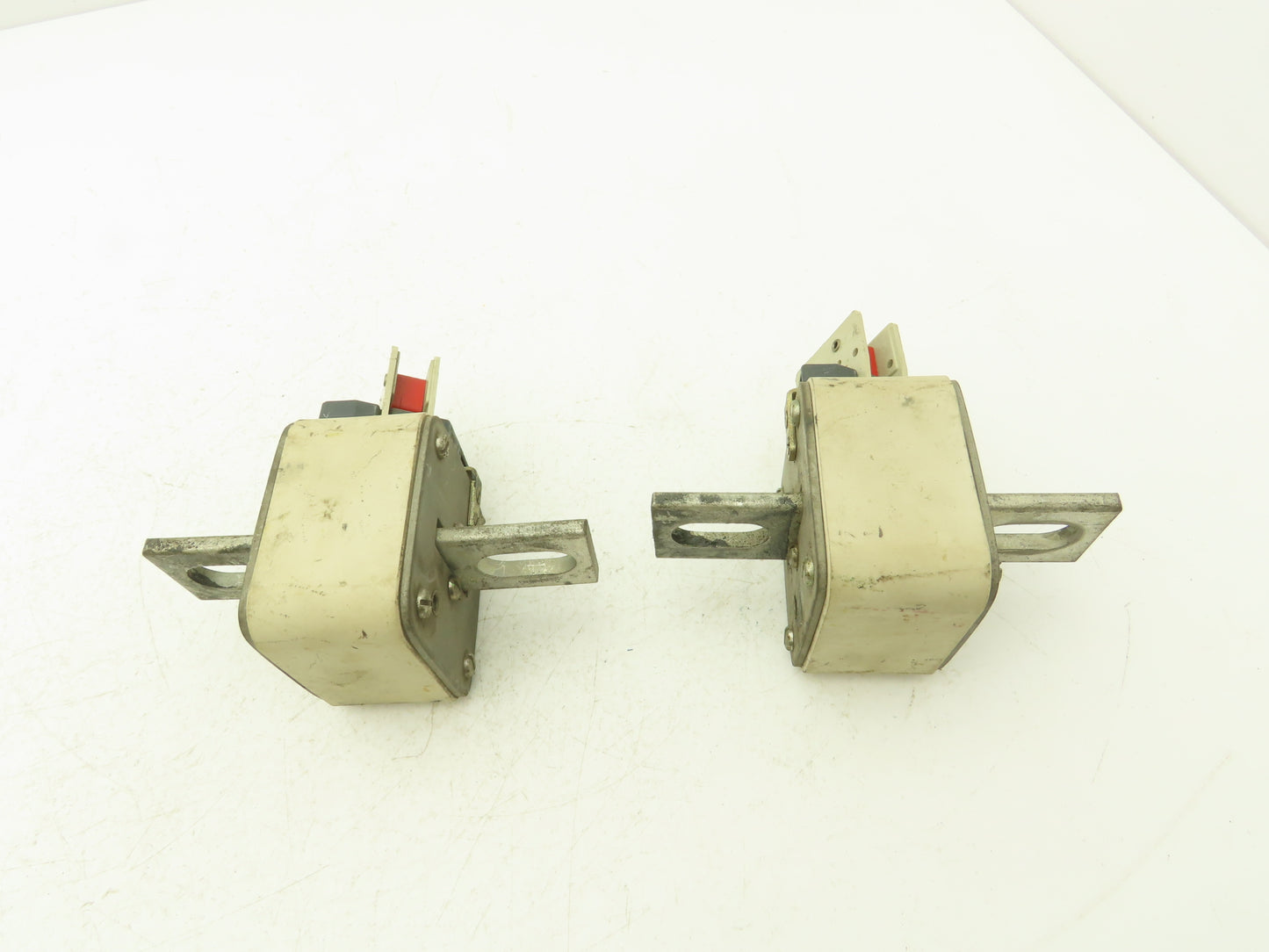 Bussmann Cooper SPP-7E700 Buss Semitron Fuse 700 Amp 700 Volt Lot of 2