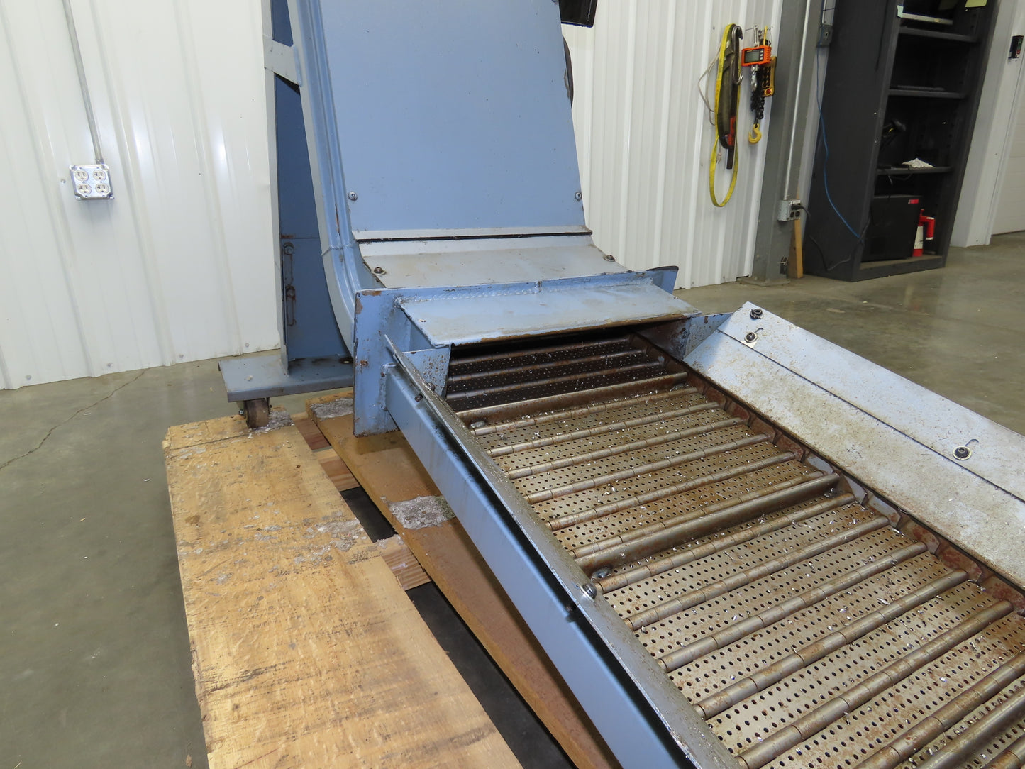 Turbo Chip Conveyor 16"W x 60" Infeed 40-43"H 230/460V 3PH Variable Speed 8'L