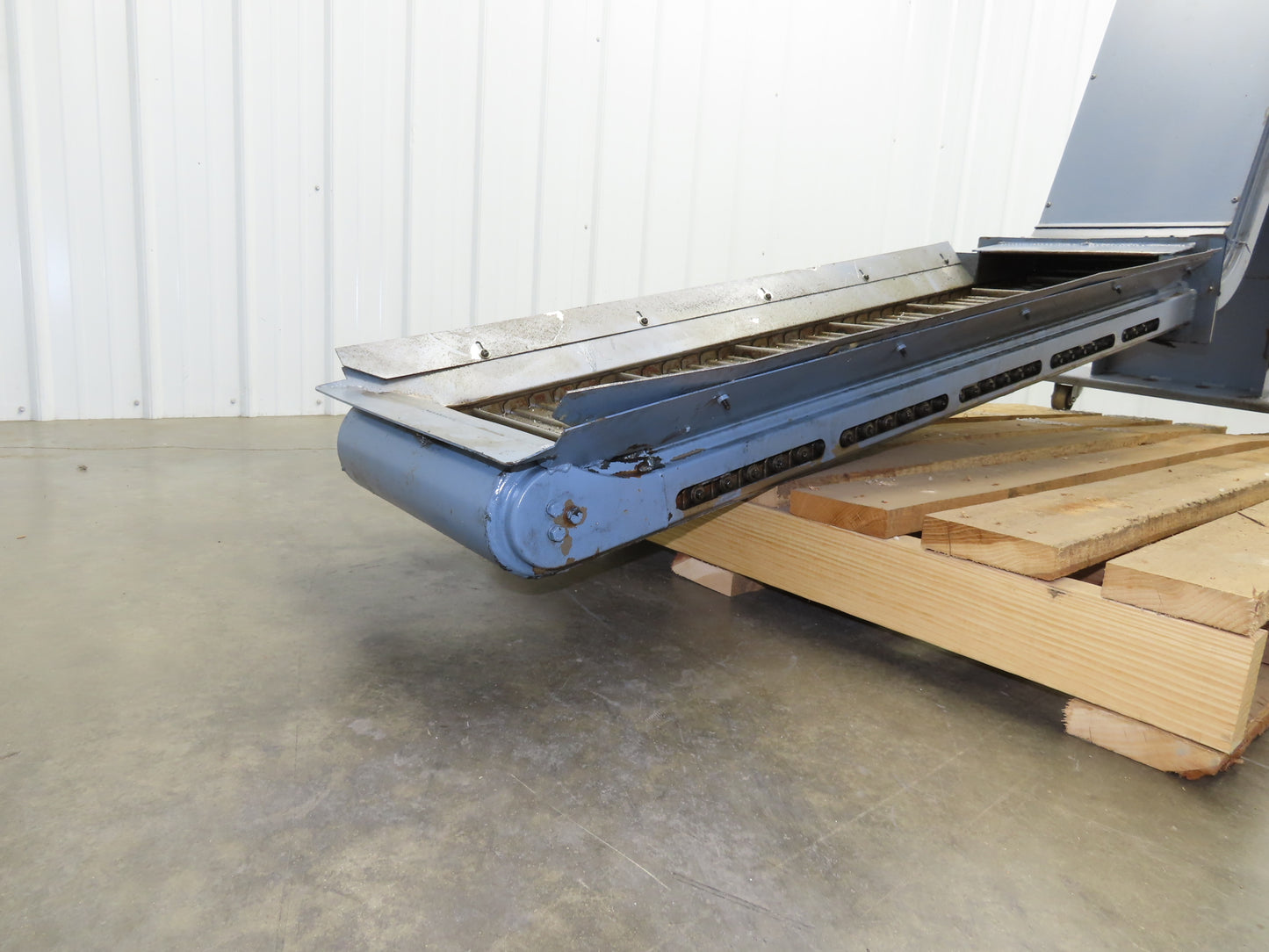 Turbo Chip Conveyor 16"W x 60" Infeed 40-43"H 230/460V 3PH Variable Speed 8'L