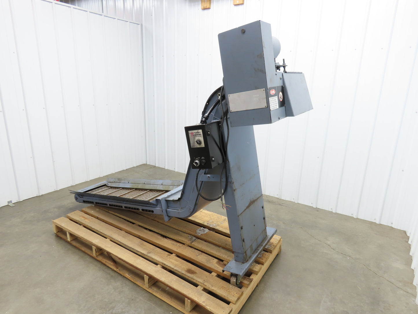 Turbo Chip Conveyor 16"W x 60" Infeed 40-43"H 230/460V 3PH Variable Speed 8'L