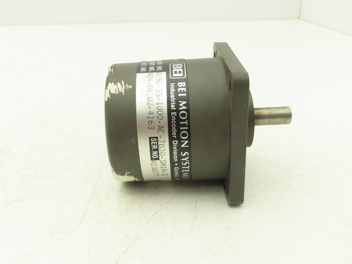 BEI Motion Systems H25D-SS-1000-AC-7830-SM16-S Rotary Encoder 7-Pin 5VDC 1000PPR