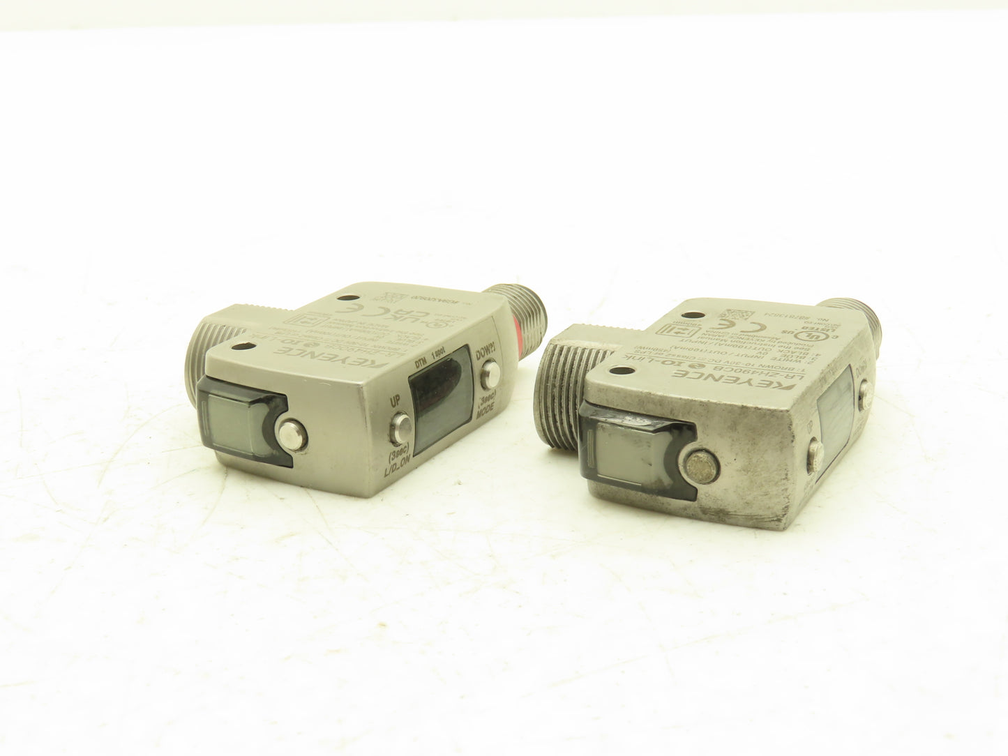 Keyence LR-ZH490CB Laser Proximity Sensor 490mm M12 10-30VDC  Lot of 2