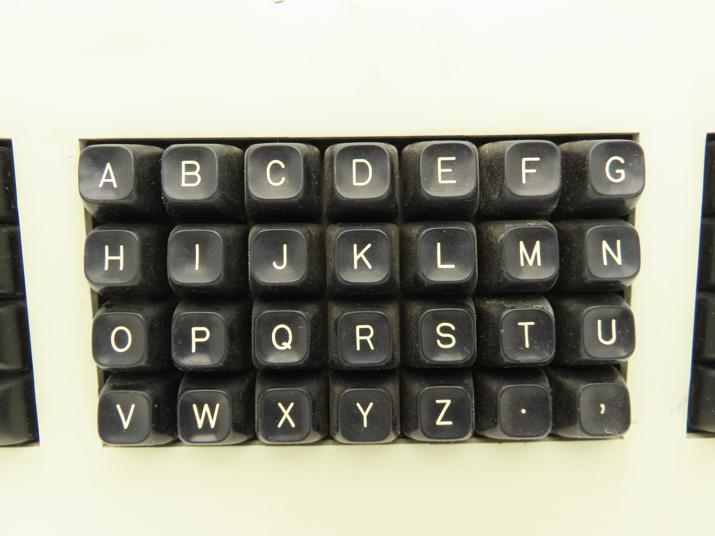 Cincinnati Milacron 3-424-1776A Keyboard with A65-0925-02B-001 Circuit Board