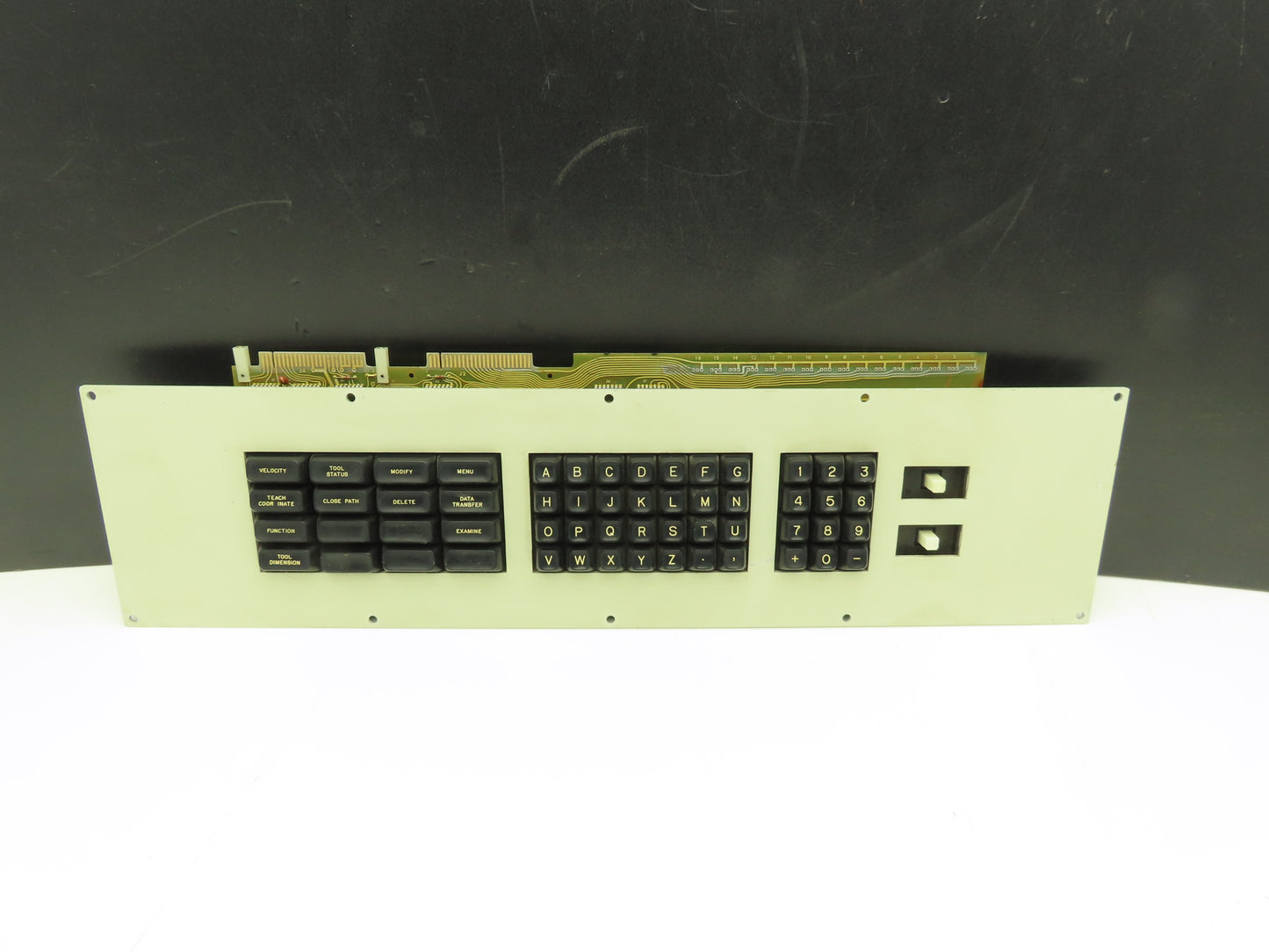 Cincinnati Milacron 3-424-1776A Keyboard with A65-0925-02B-001 Circuit Board