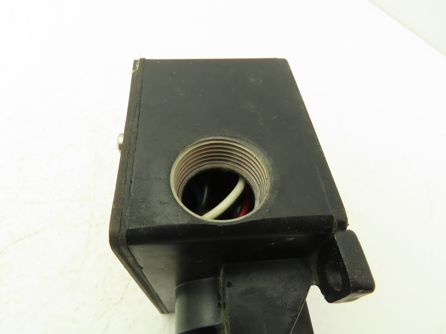 Ashcroft B428S XFM6B Pressure Control Switch 200 PSI Proof 1000 125/250 1/4"NPT