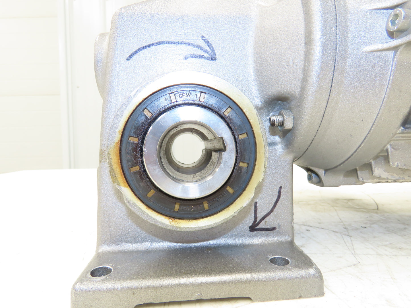 Nord 1SM50AX-80L/4 CUS Gearmotor 5:1 Ratio 330 RPM .75kw 230/460V Hollow Shaft