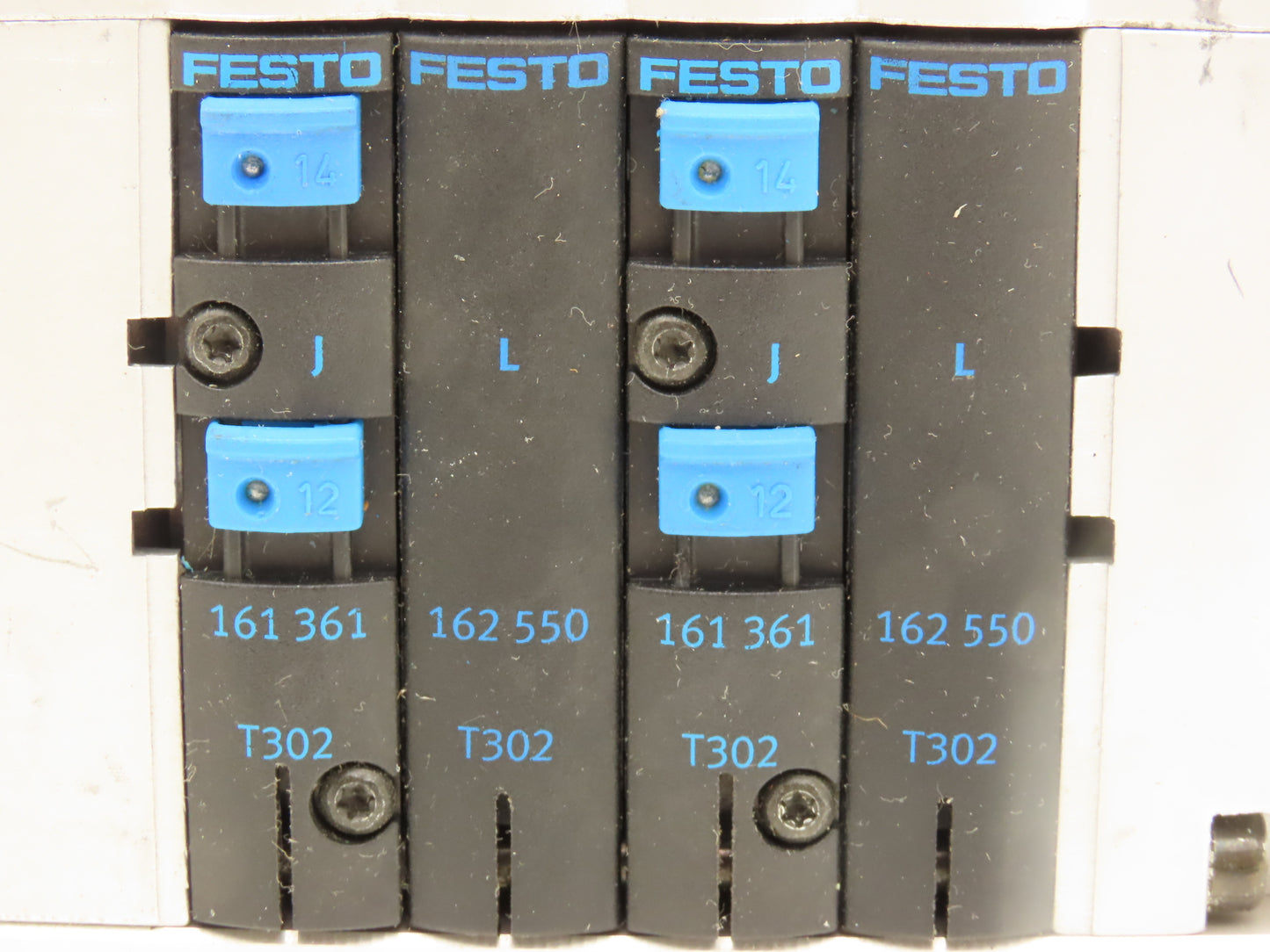 Festo CPV14-GE-ASI-4E4A-Z-M8 Pneumatic 4-Station Solenoid Valve Manifold 24VDC
