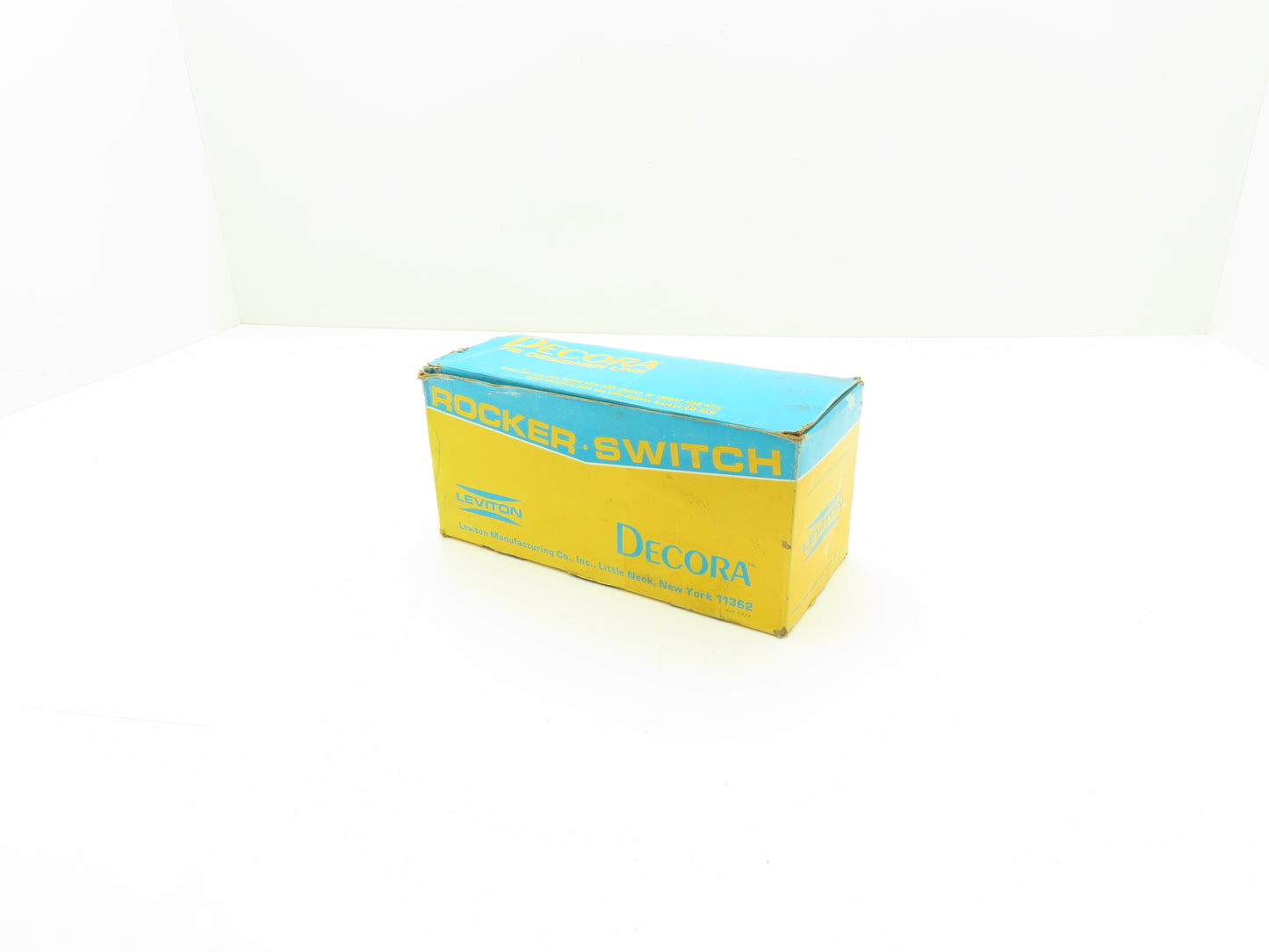 Leviton 5621 Decora Framed Brown Rocker Switch 20A 120/277 VAC Side Wired