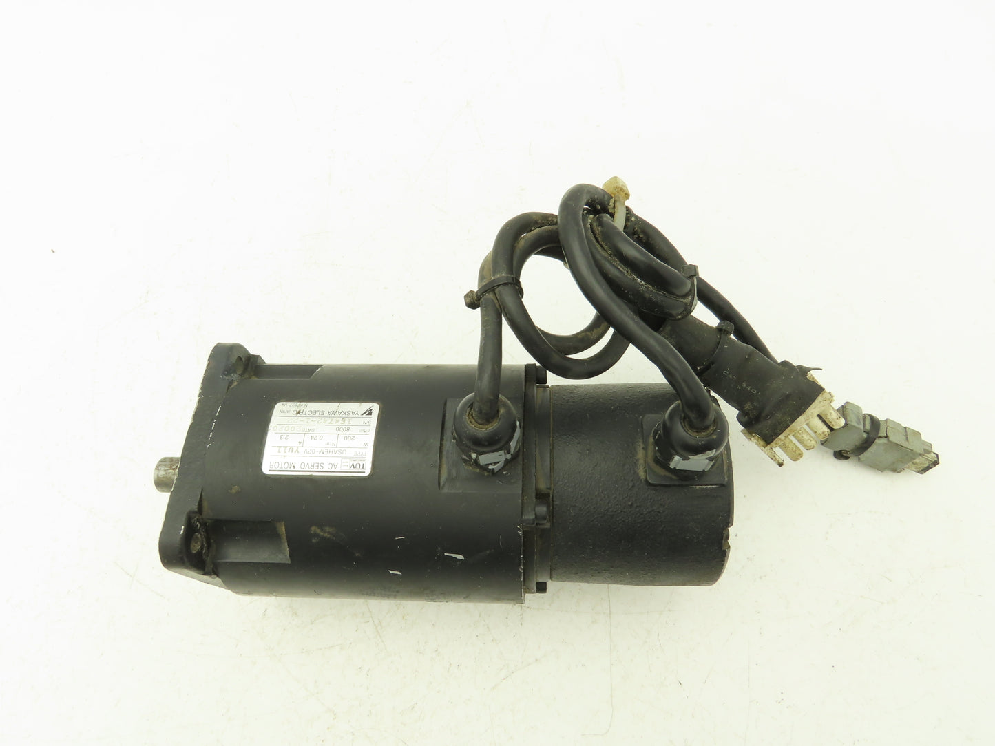 Yaskawa USAHEM-02VYU11 AC Servo Motor 200W 8000rpm With Encoder