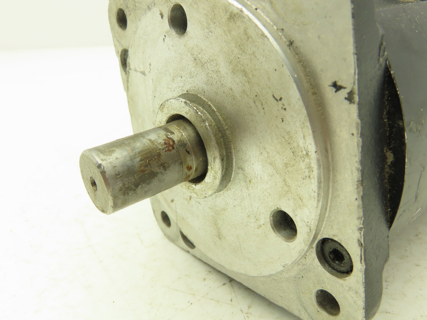 Yaskawa USAHEM-02VYU11 AC Servo Motor 200W 8000rpm With Encoder