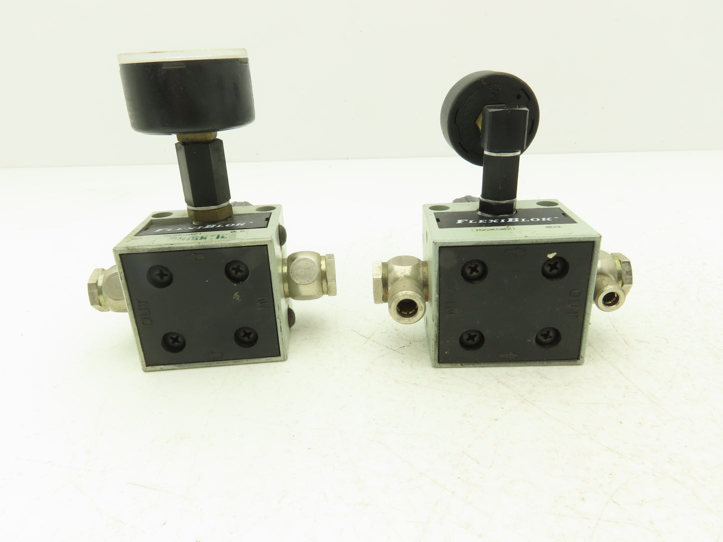 Numatics R22KG021 Pneumatic Air Pressure Regulator 1/4" NPT Ports Gauge Lot of 6