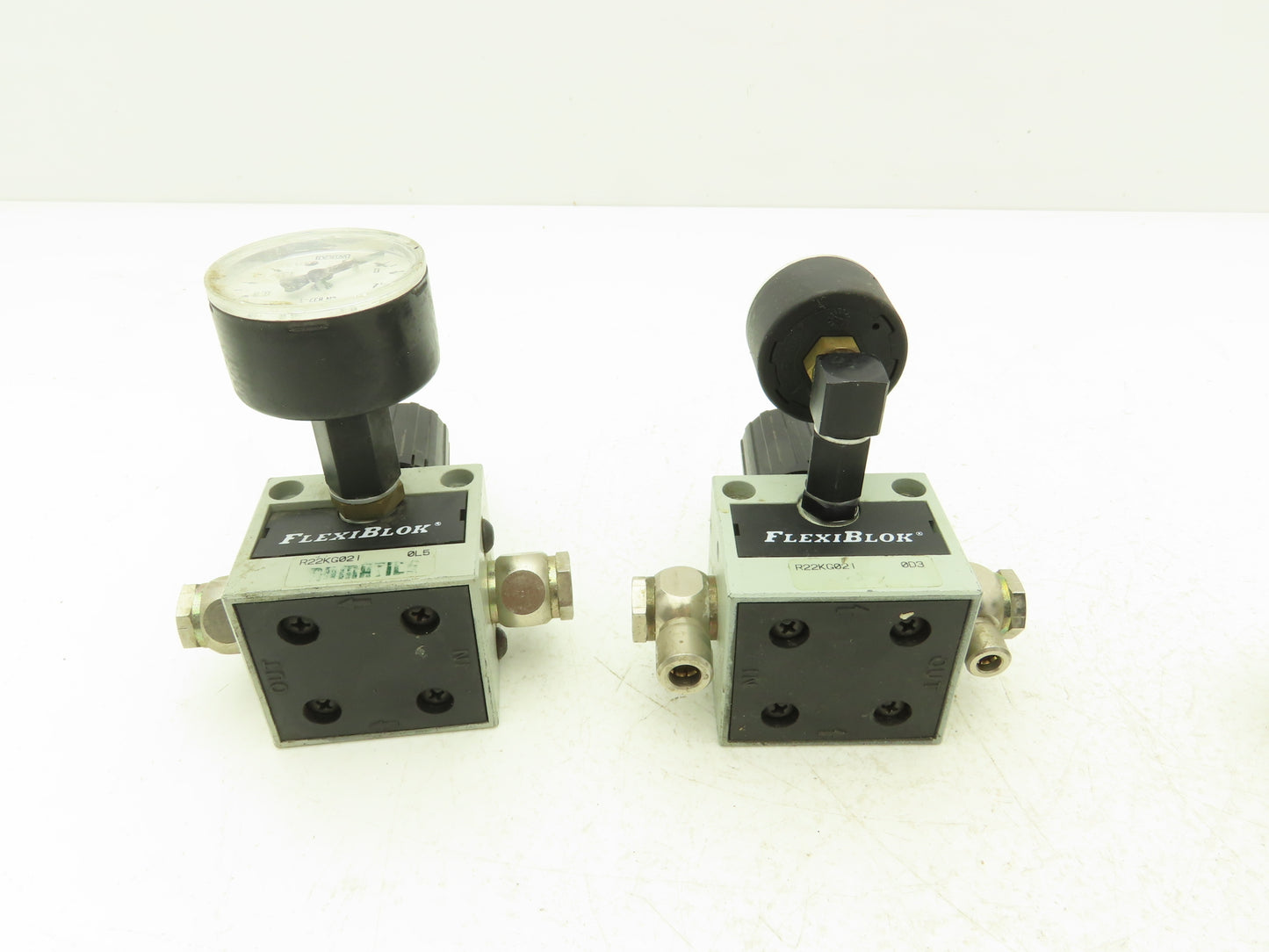 Numatics R22KG021 Pneumatic Air Pressure Regulator 1/4" NPT Ports Gauge Lot of 6